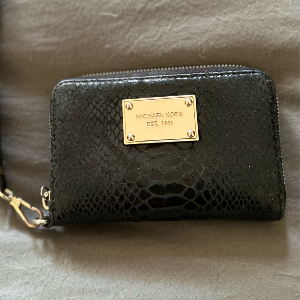 Michael Kors Wristlet